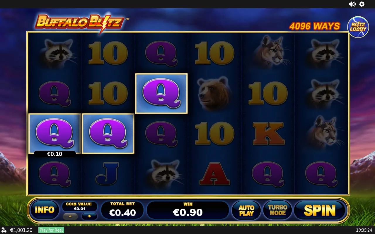 A spread of purple Queen symbols across the grid with €0.90 shown on a €0.40 stake